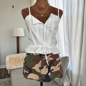 Urban Outfitters BDG Women's Green Camo Denim Mini Skirt Raw Hem Size Small